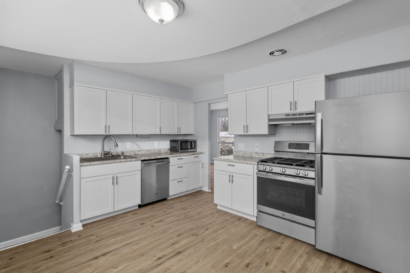 115 Clearview Dr - Photo 2 of 22