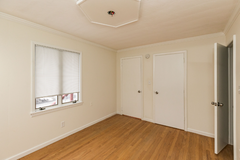 605 Crawford Ave - Photo 6 of 19