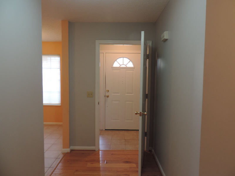 155 Lakeside Dr - Photo 3 of 19