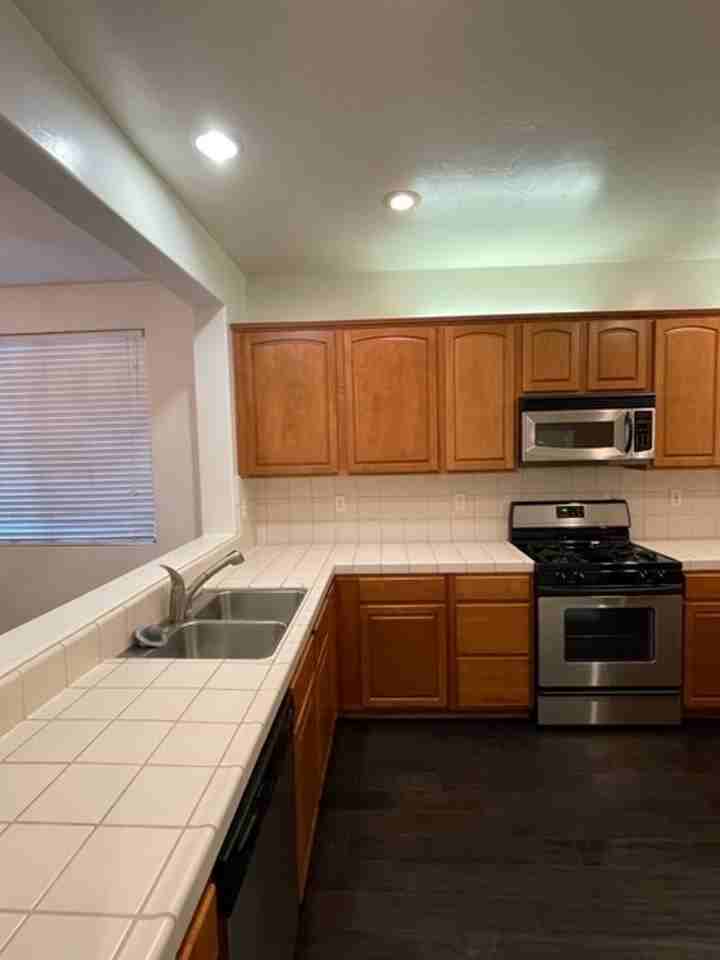 11702 Morgan Hill Dr - Photo 4 of 17