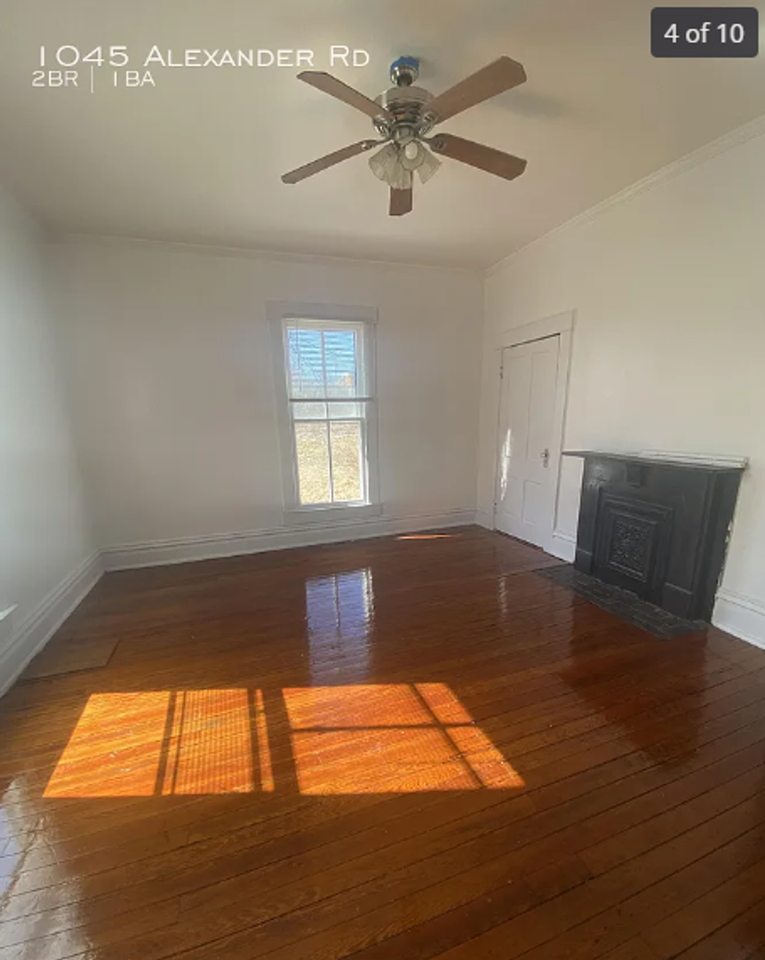 1045 Alexander Rd - Photo 2 of 10