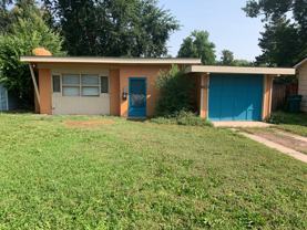 1208 W Myrtle St - Photo 1 of 1