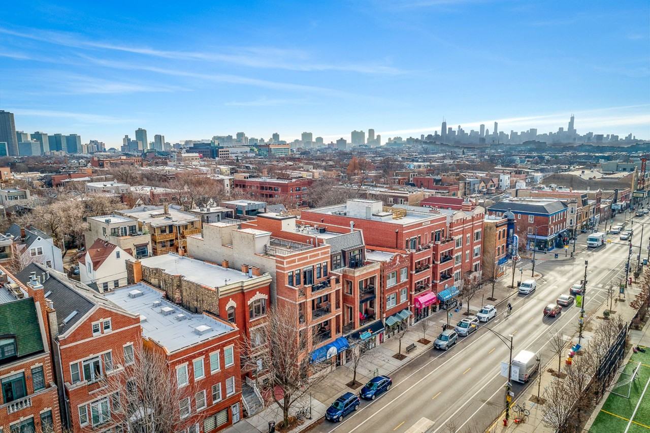 3829 N. Southport - Photo 4 of 11