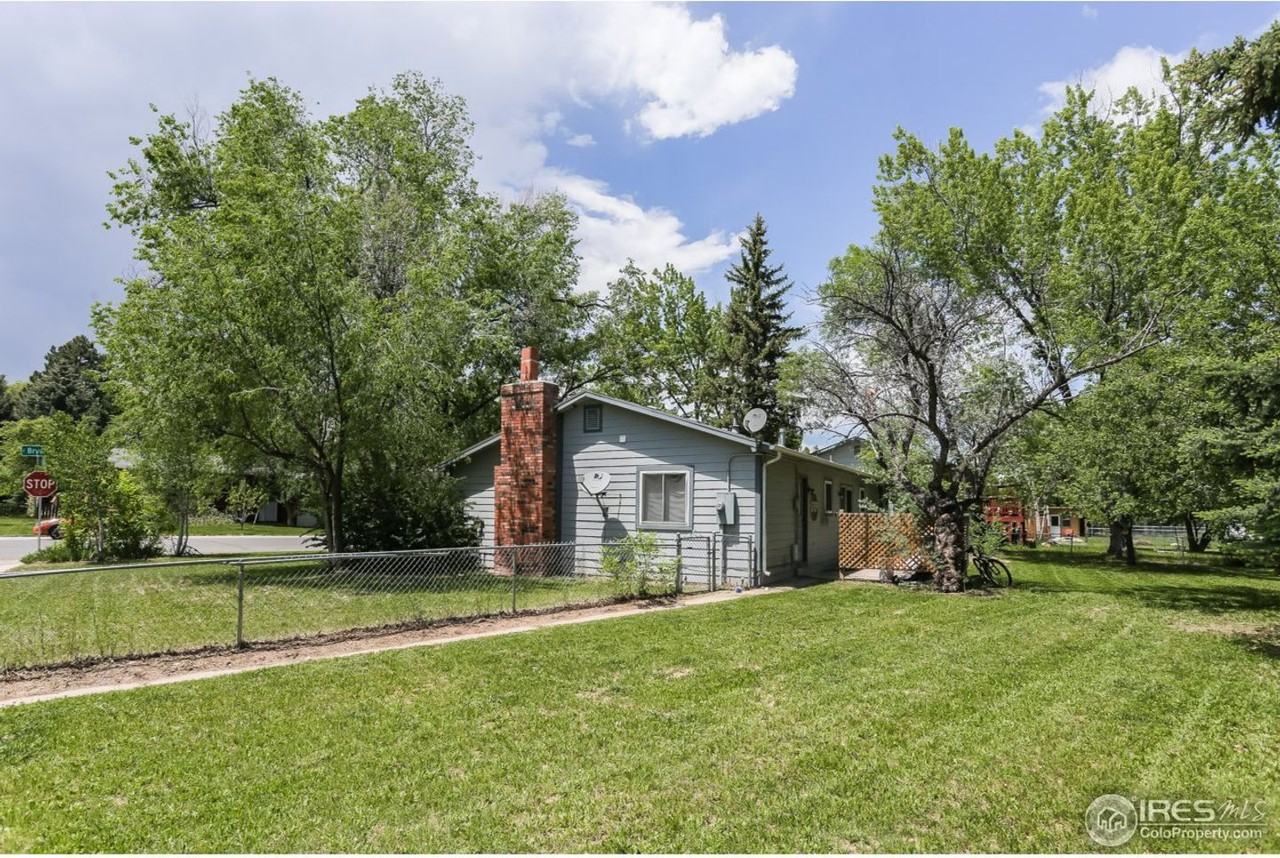 1140 S Bryan Ave - Photo 2 of 23