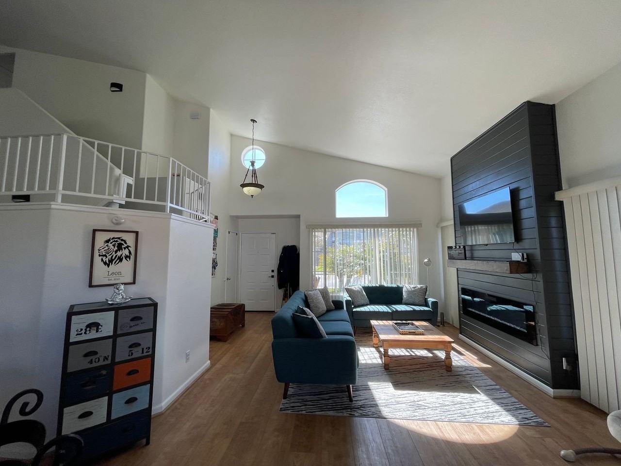 1320 Glen Ellen Ln - Photo 4 of 34