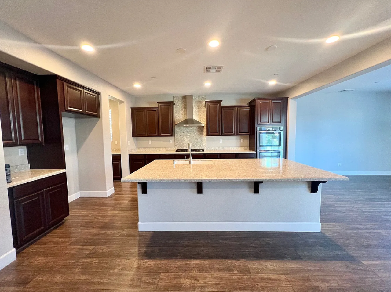 3105 Octave Ave - Photo 5 of 24