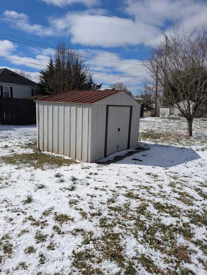 302 W Riverside Dr - Photo 3 of 45