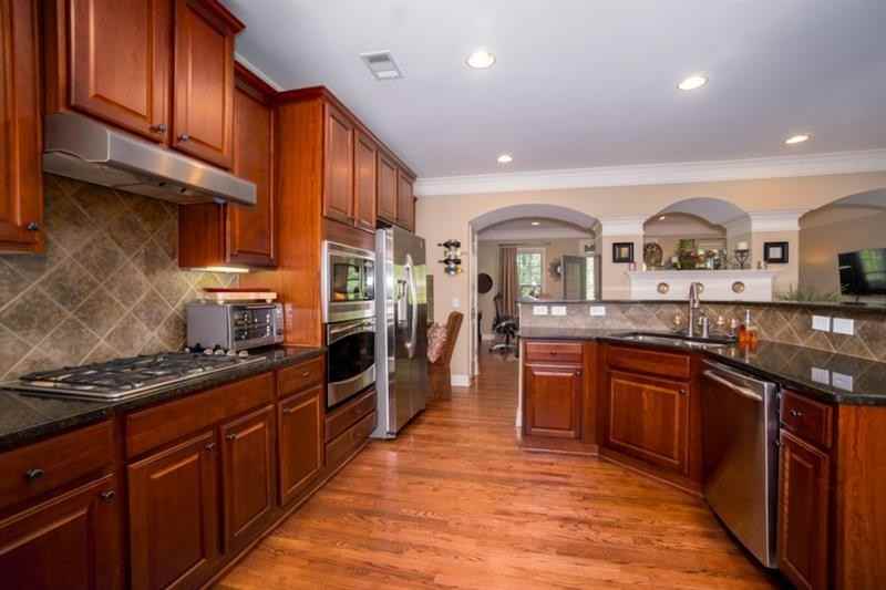 9052 Woodland Trl #NA - Photo 7 of 32