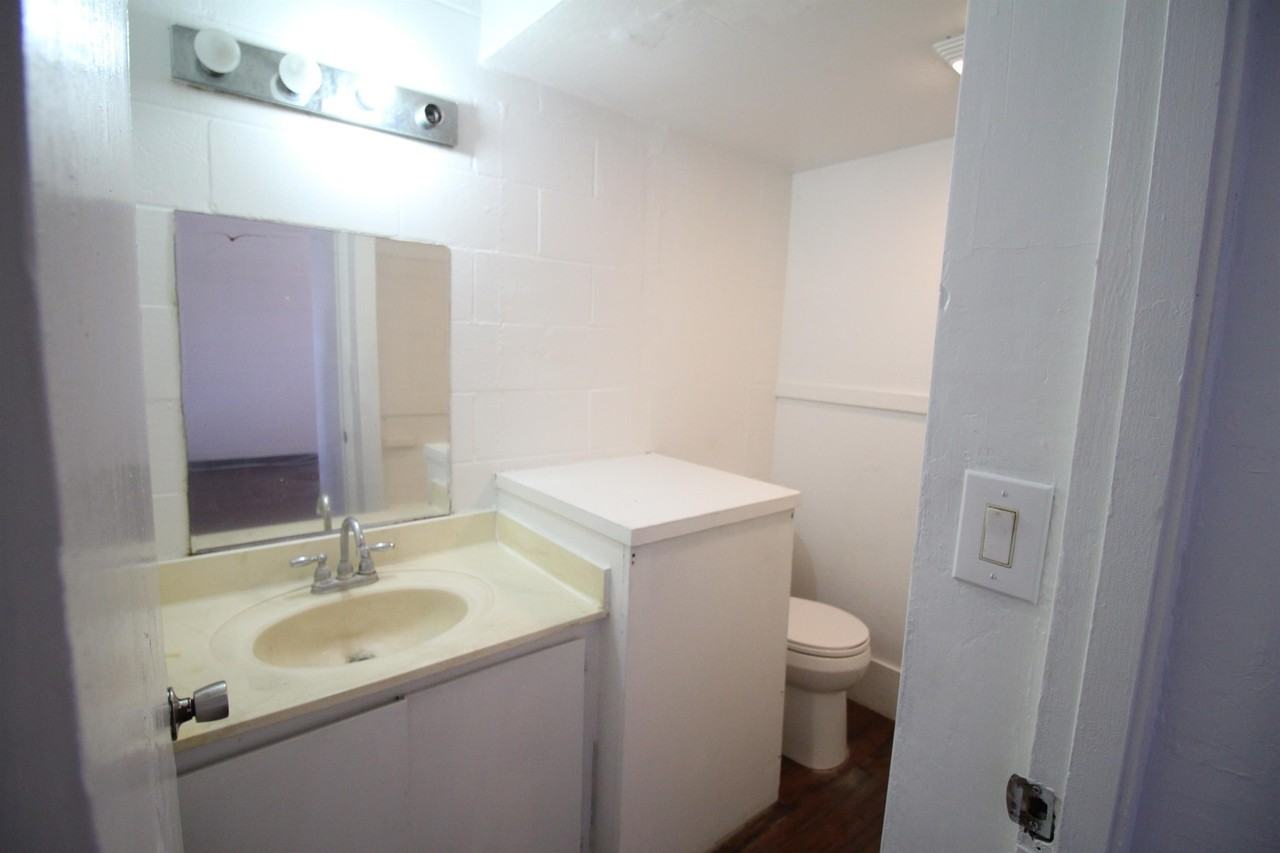 Makaha Villas - Photo 7 of 13