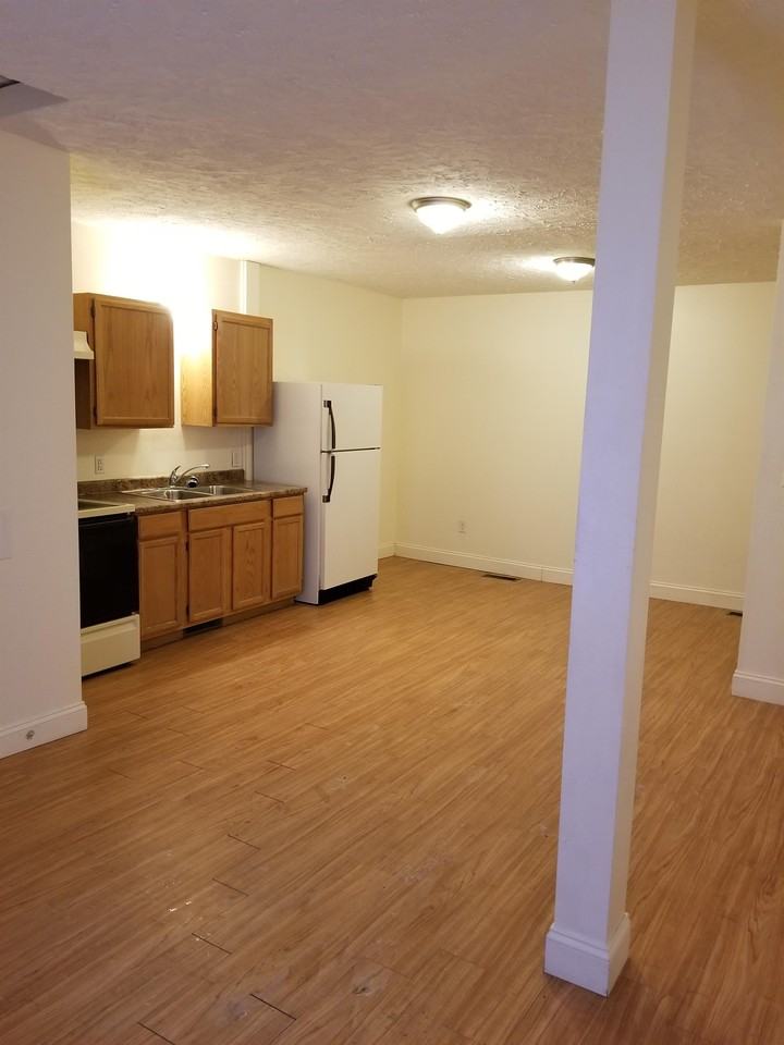 302 East Main Street - Photo 2 of 15