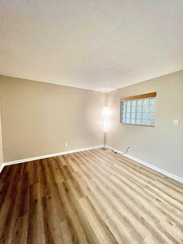 630 Central Avenue - Photo 7 of 50