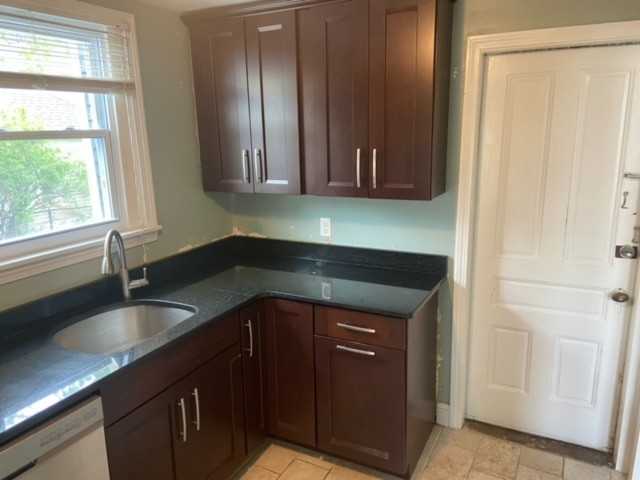 296 Washington Avenue - Photo 2 of 12