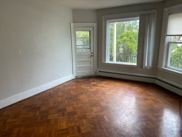 296 Washington Avenue - Photo 4 of 12