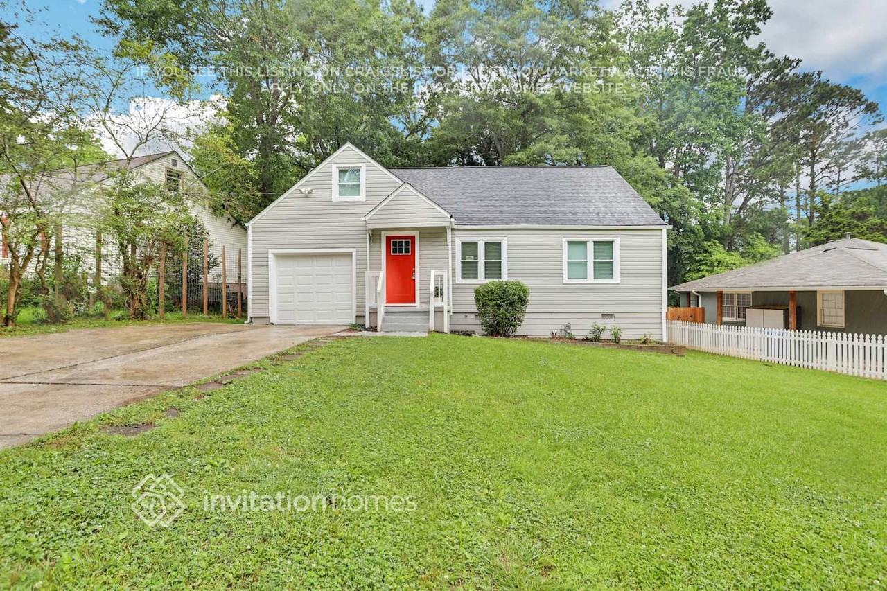 2007 Brewer Blvd Sw - Photo 3 of 27