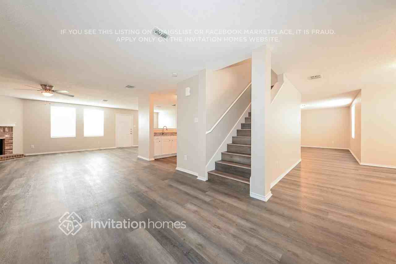 2917 Paint Brush Pl - Photo 3 of 17