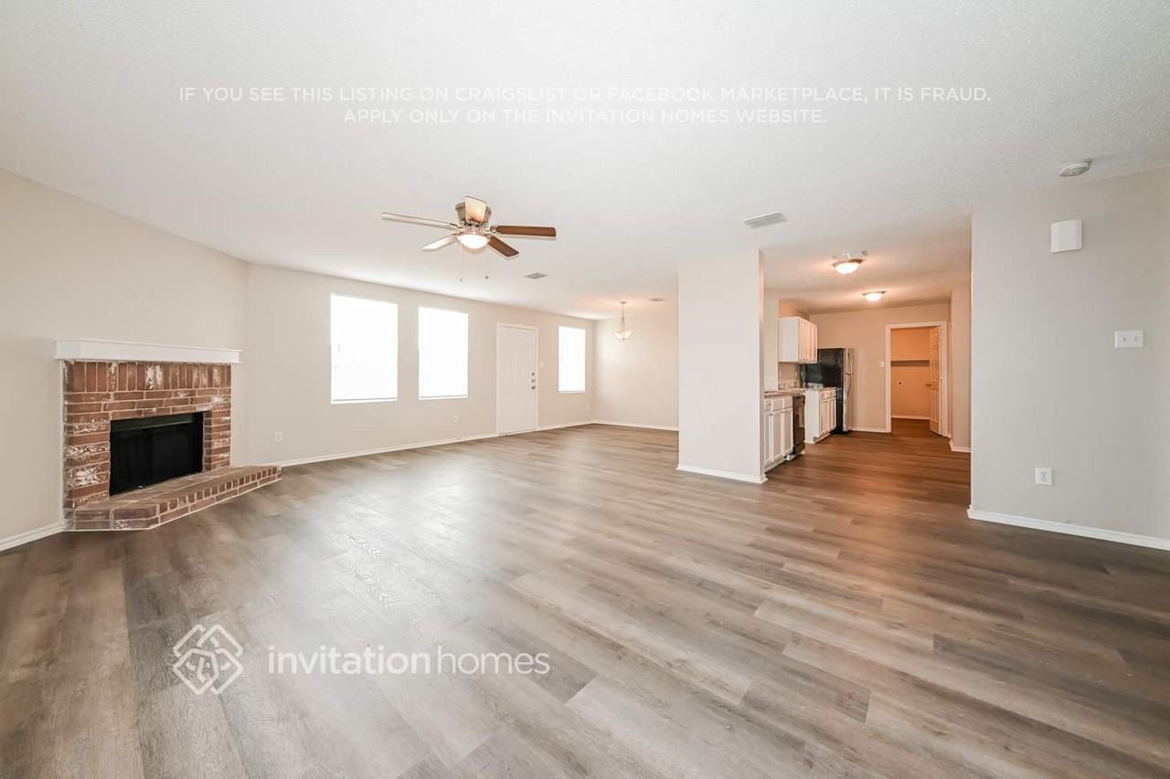 2917 Paint Brush Pl - Photo 4 of 17