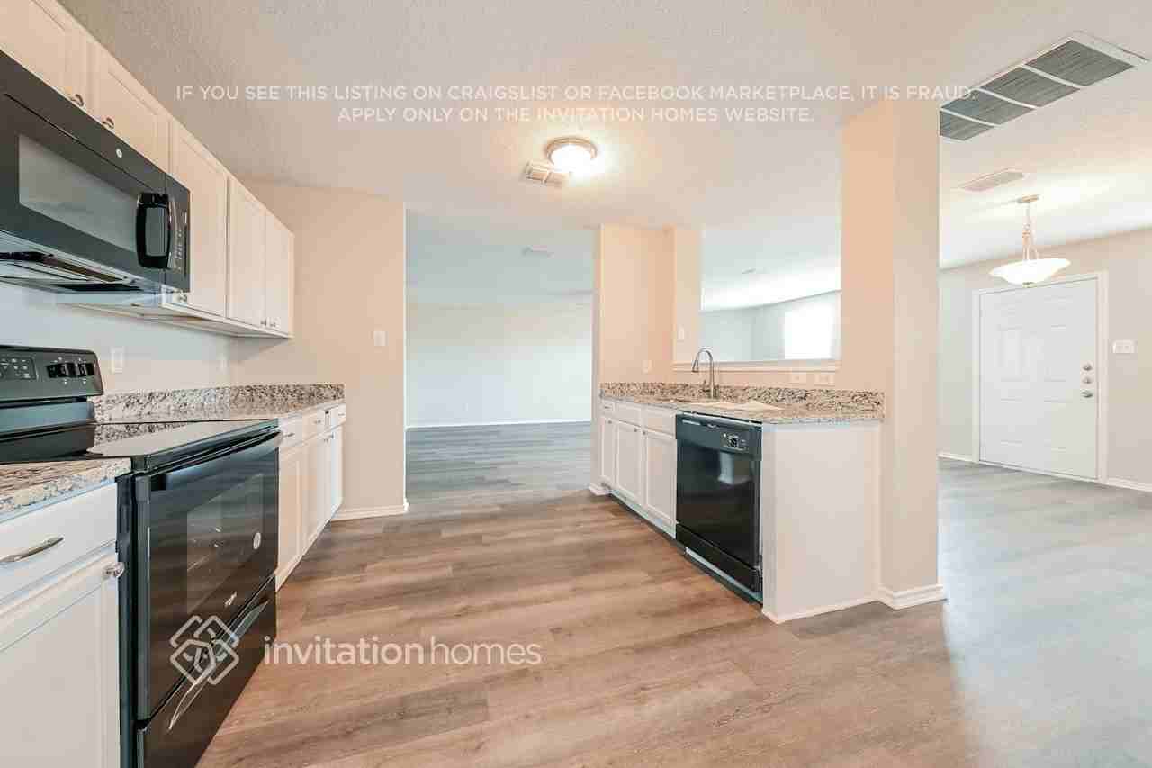 2917 Paint Brush Pl - Photo 7 of 17