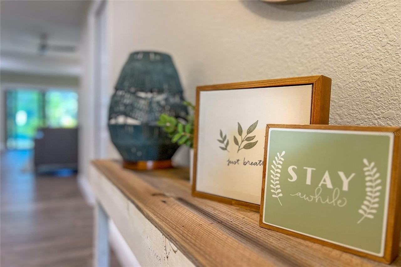 184 Spring Dr - Photo 2 of 50