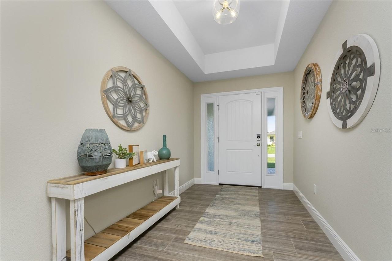 184 Spring Dr - Photo 4 of 50