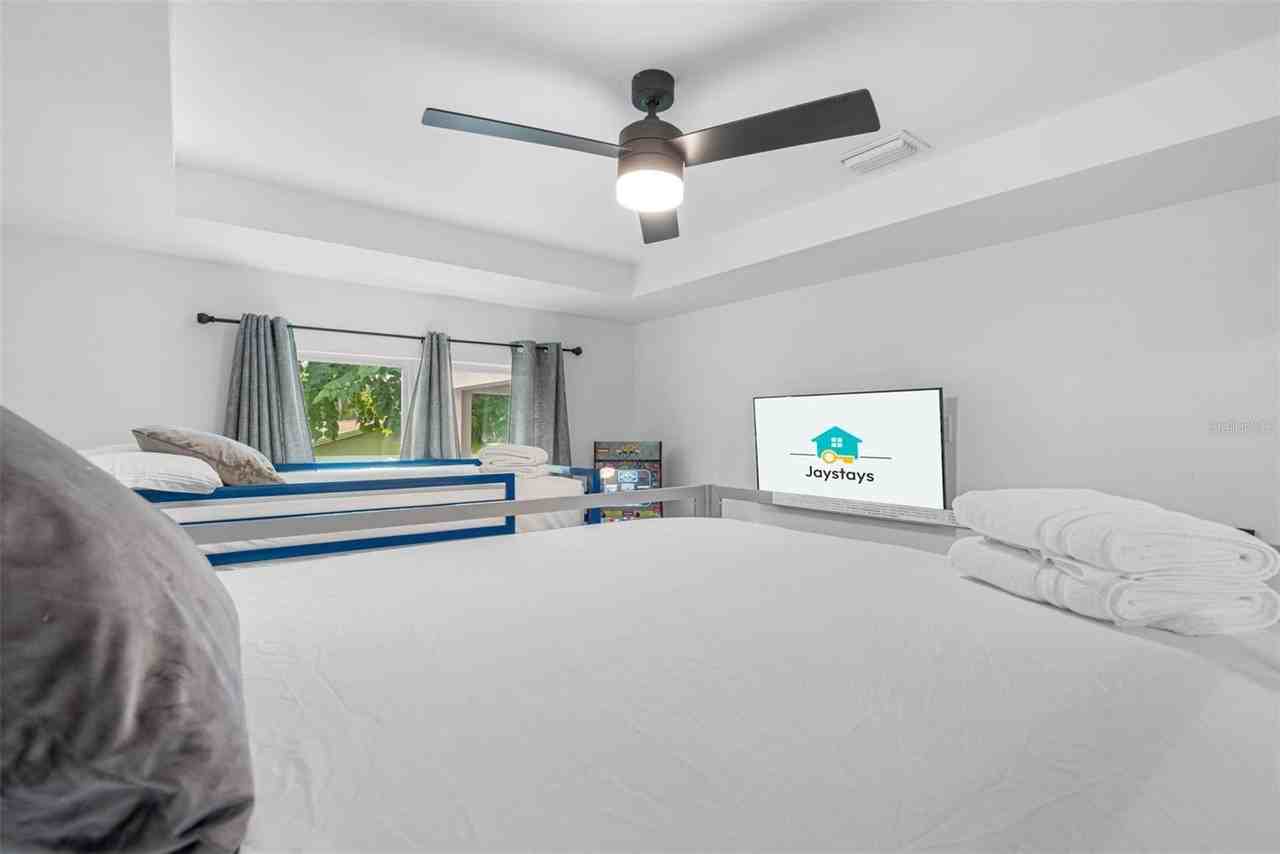 3717 E Clifton St - Photo 5 of 23