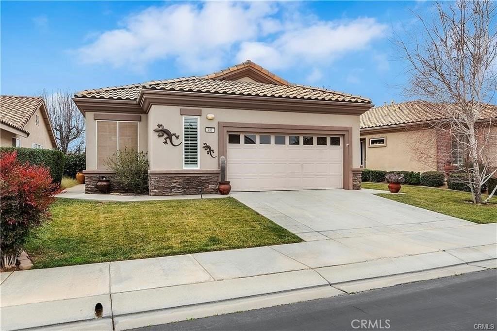 481 Sandpiper St - Photo 3 of 7