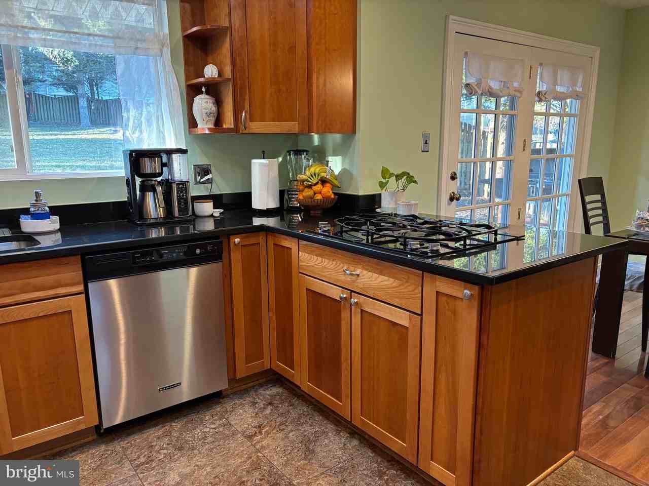 7004 Fitzpatrick Dr - Photo 2 of 28