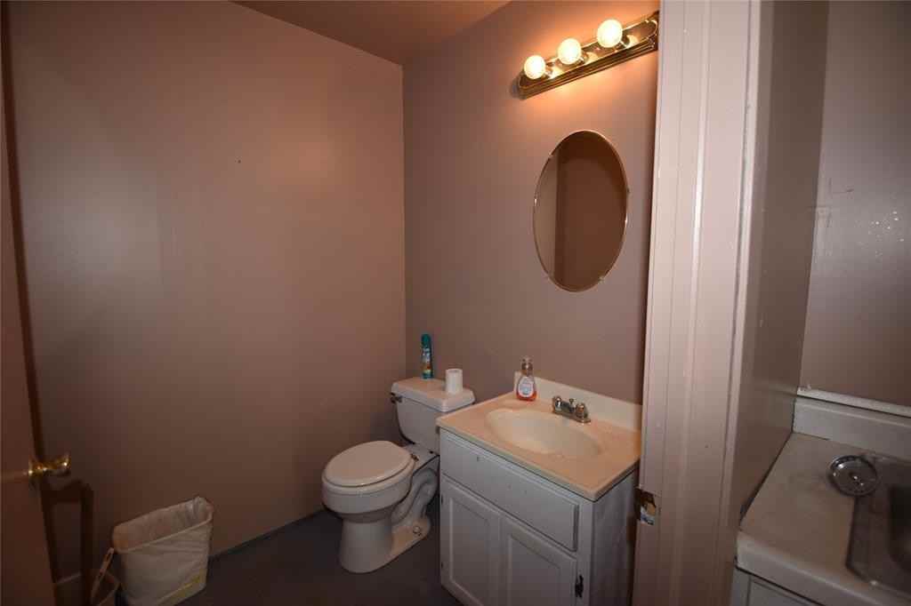 6444 Boucher Dr - Photo 7 of 29
