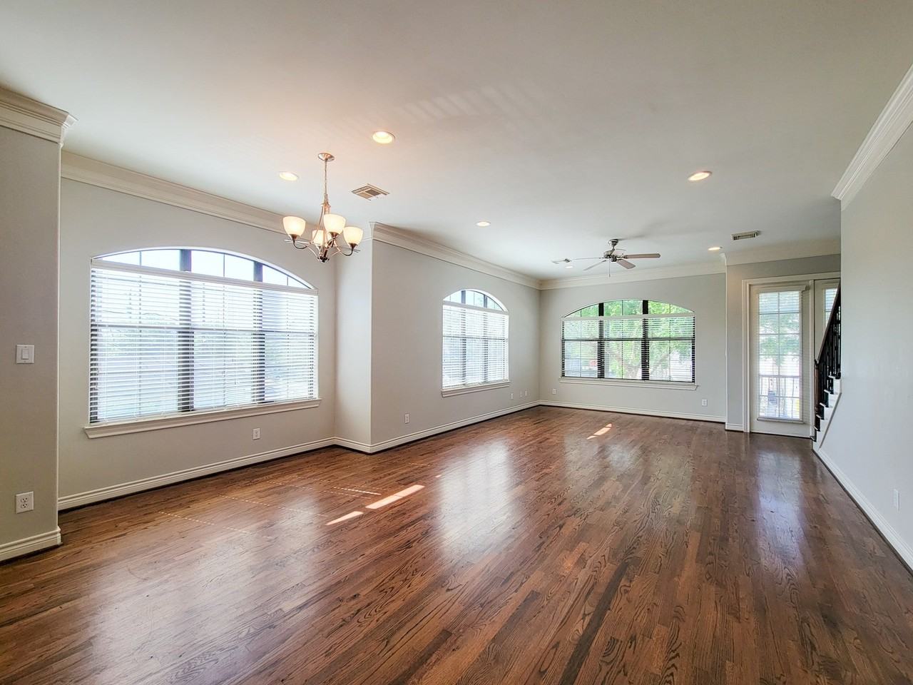 1737 Edwards St - Photo 7 of 23