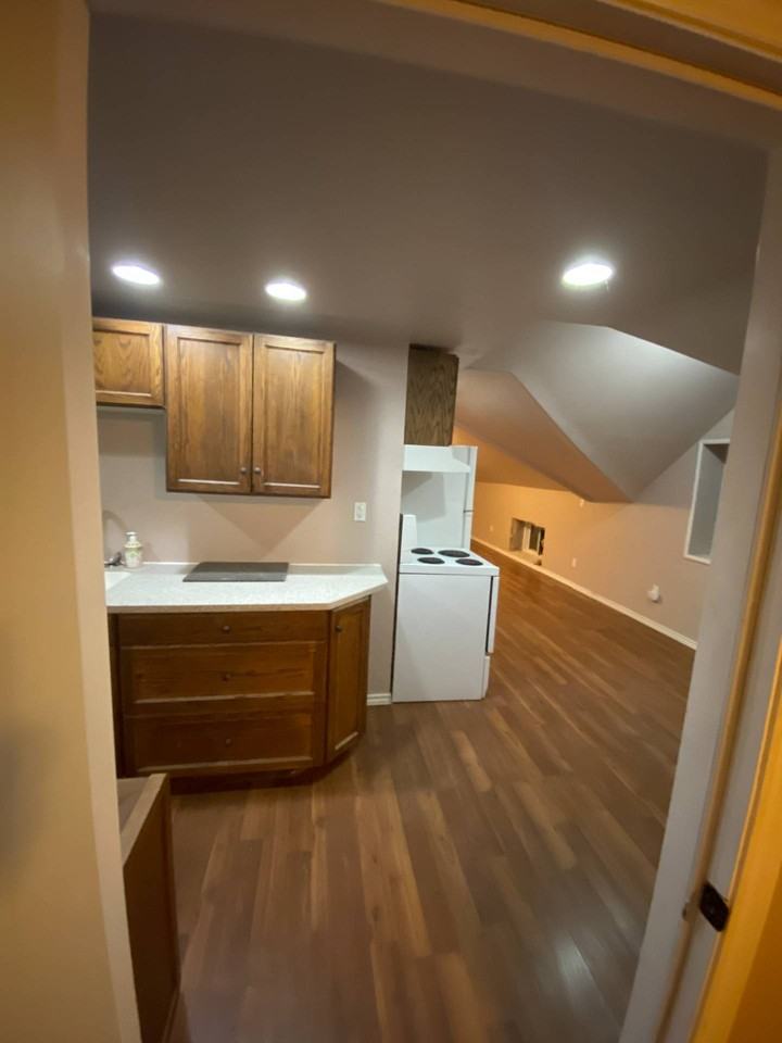 109 Brant Avenue - Photo 2 of 13