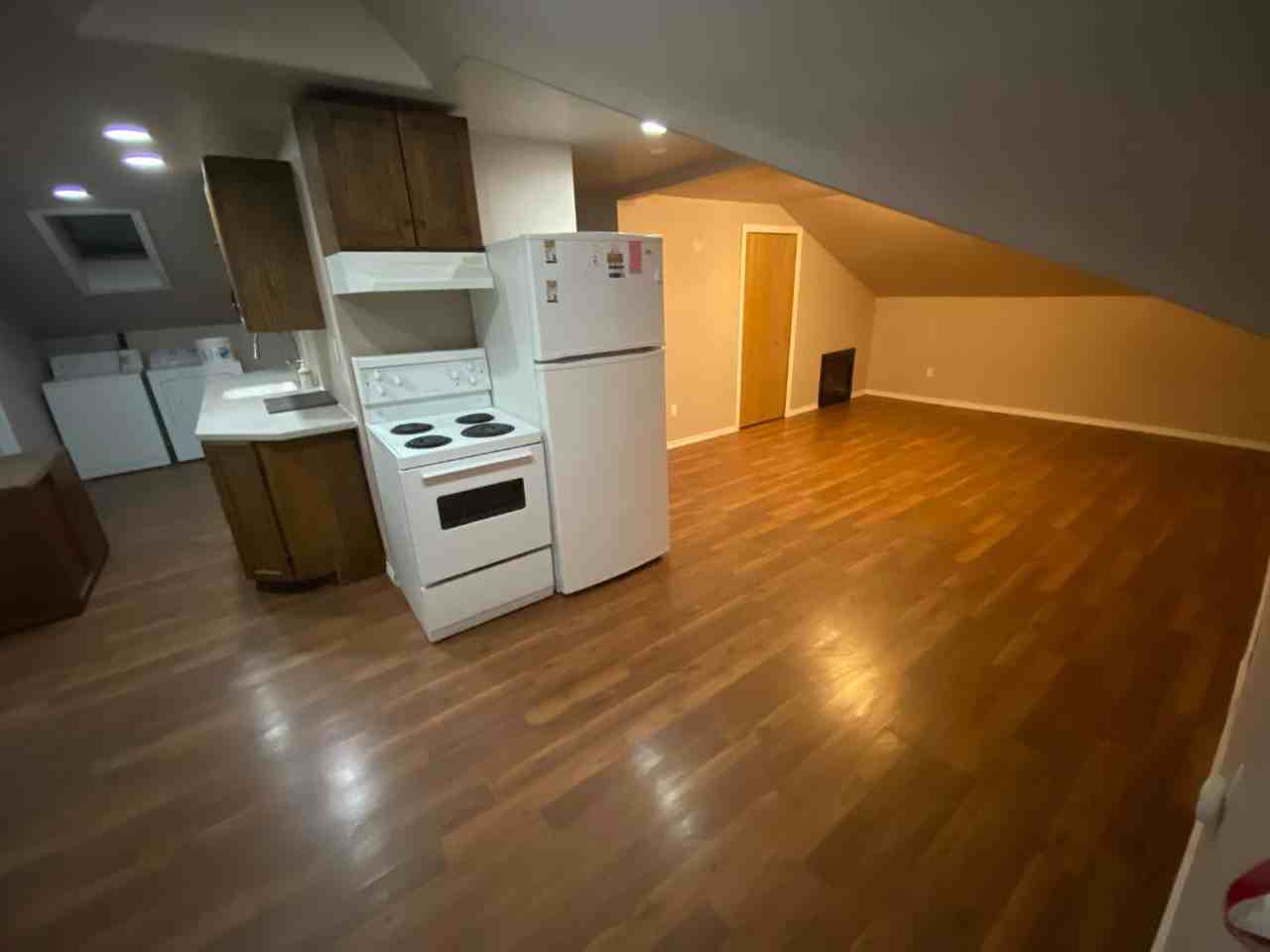 109 Brant Avenue - Photo 3 of 13