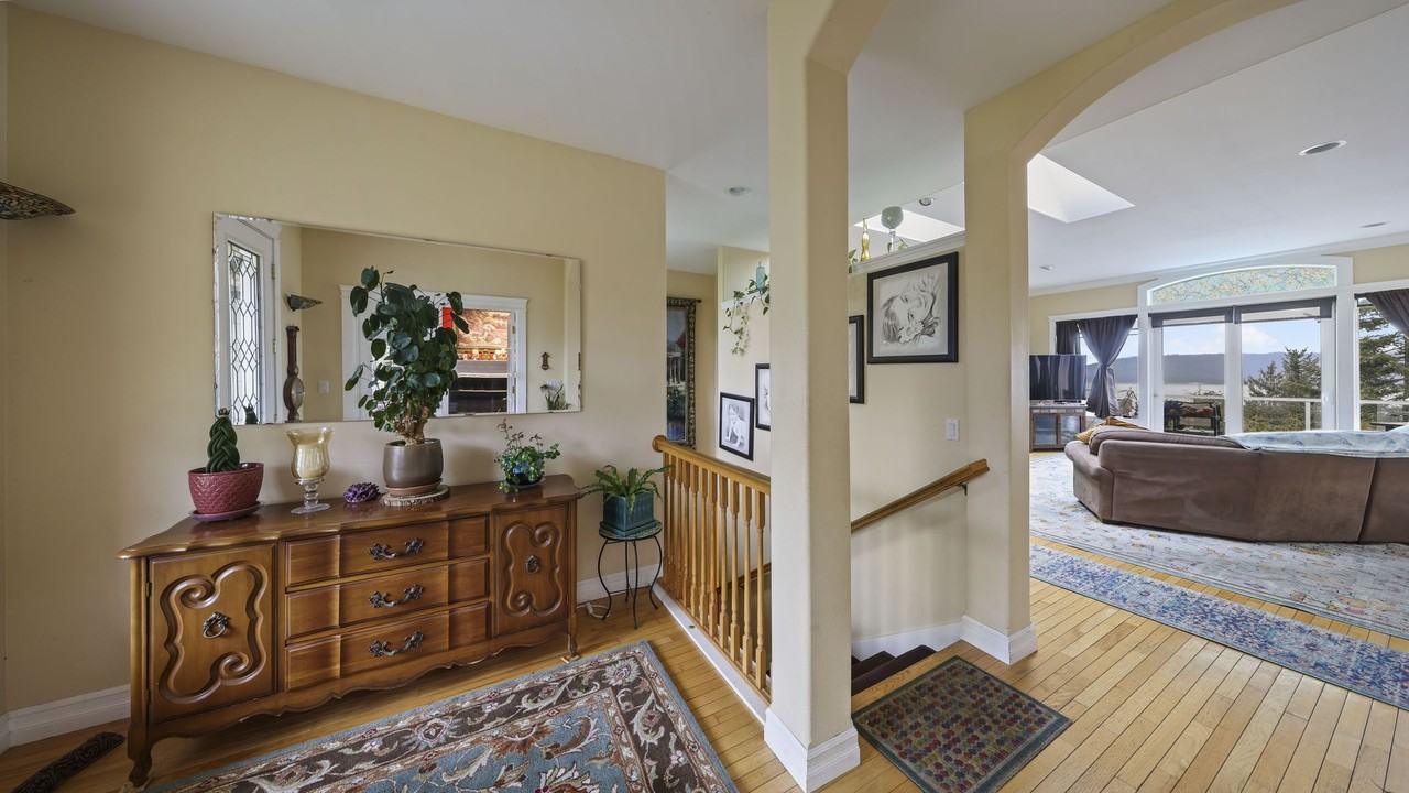 2108 Minnesota Ave - Photo 2 of 22