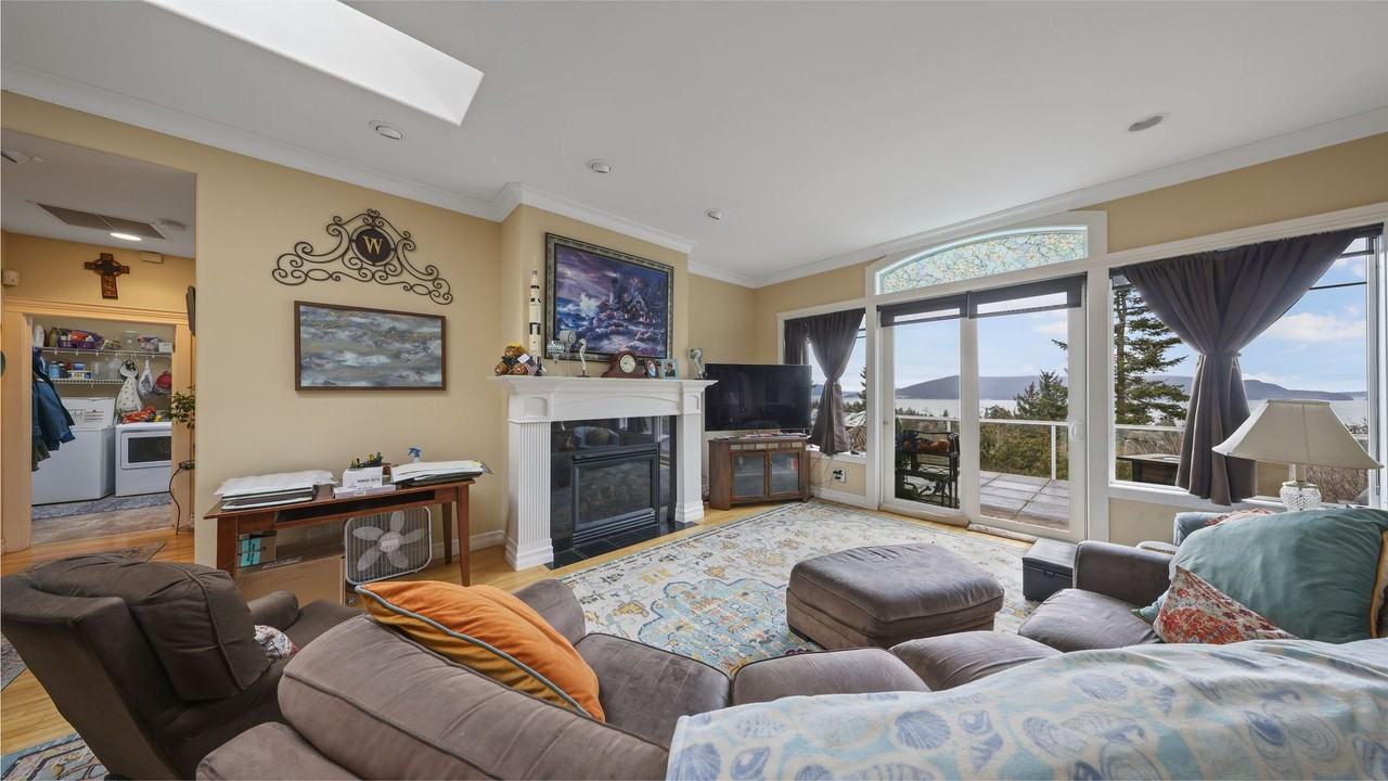 2108 Minnesota Ave - Photo 3 of 22