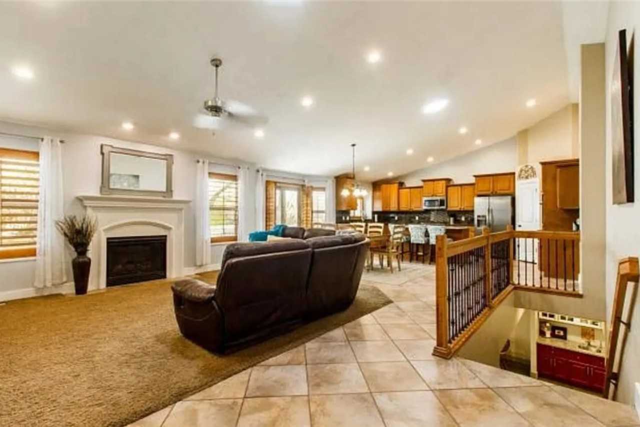 11277 S Alta Peak Rd - Photo 2 of 5