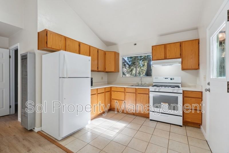 142 Hillside Ave #140 - Photo 3 of 11