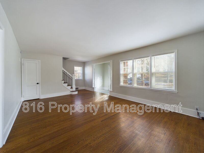 118 S Willis Ave - Photo 3 of 25