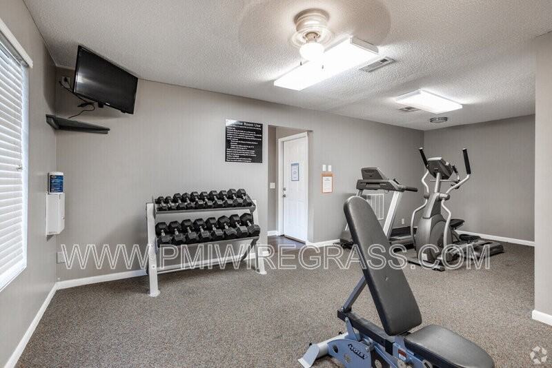 177 N Springview Dr - Photo 4 of 50