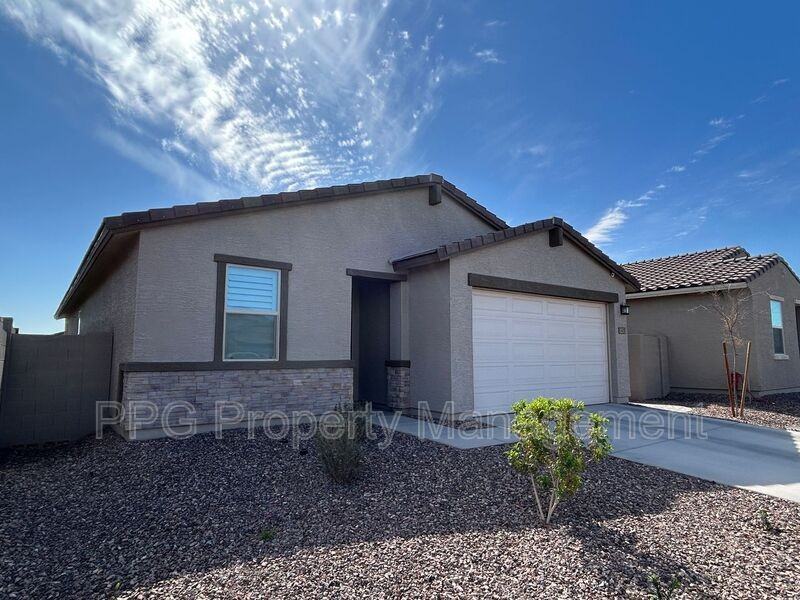 17429 W Sunnyslope Ln - Photo 2 of 19