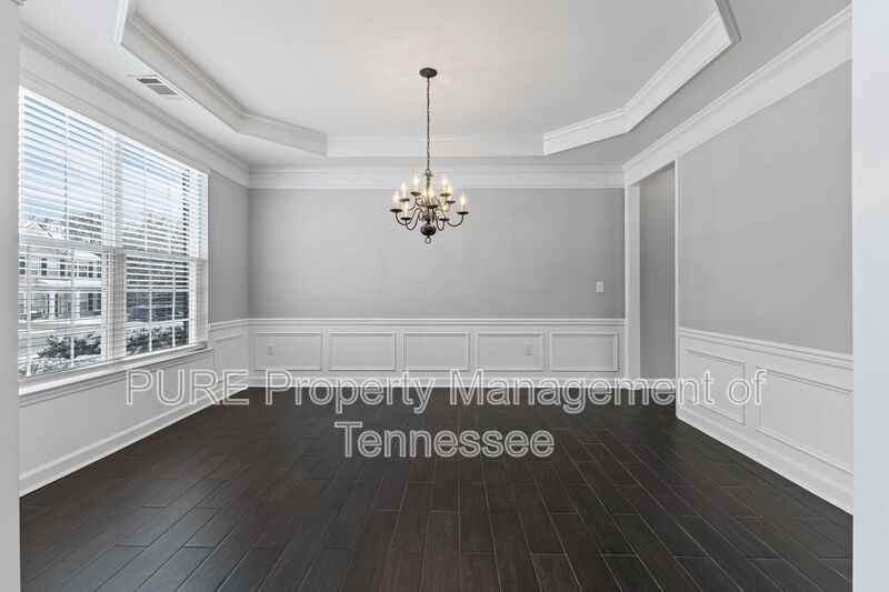 2105 Bucolic Ct - Photo 3 of 37