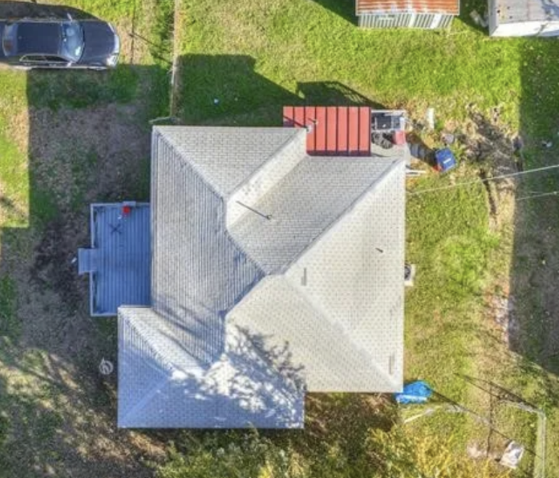 700 Se 49th St - Photo 3 of 10
