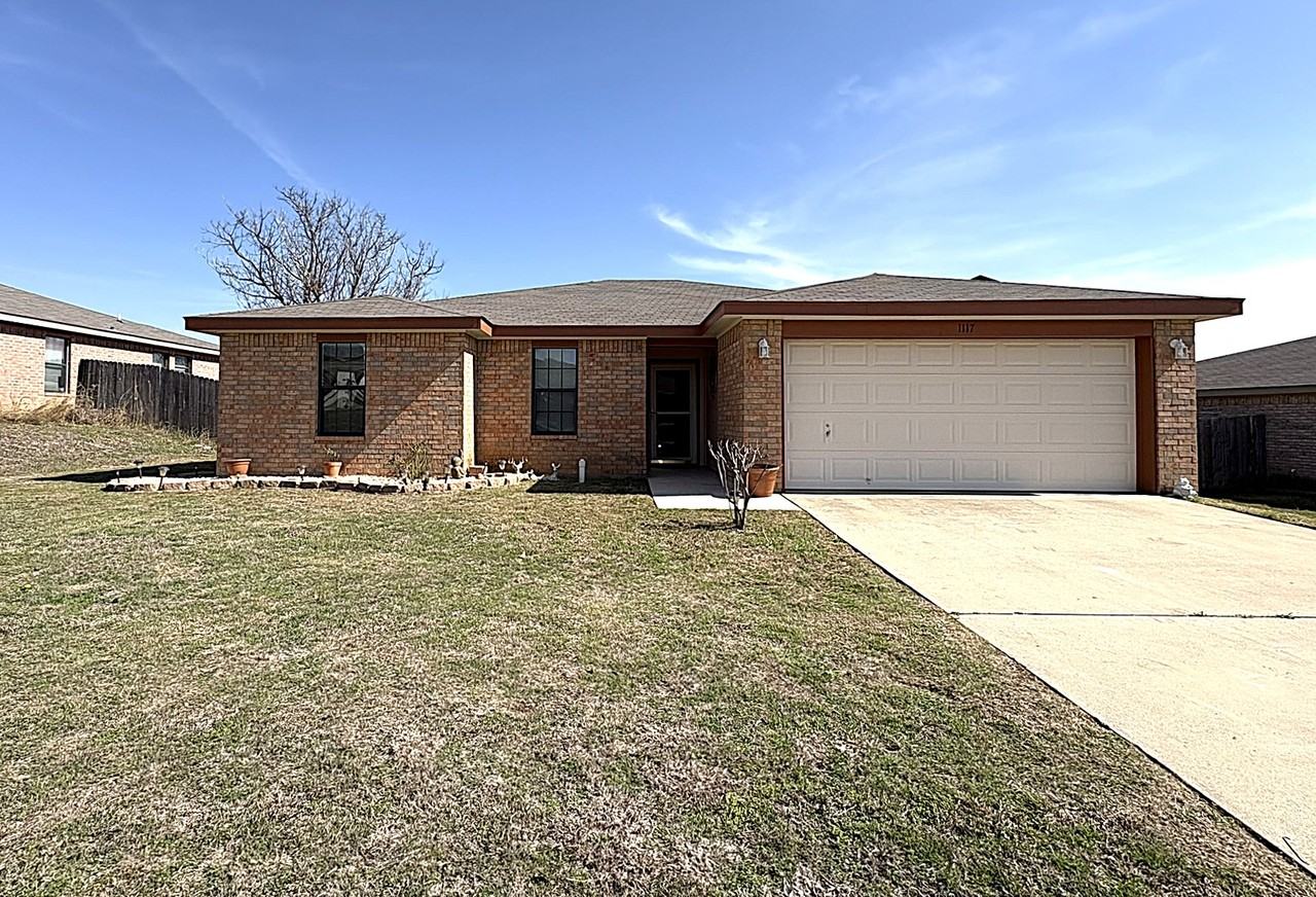 1117 Katelyn Cir