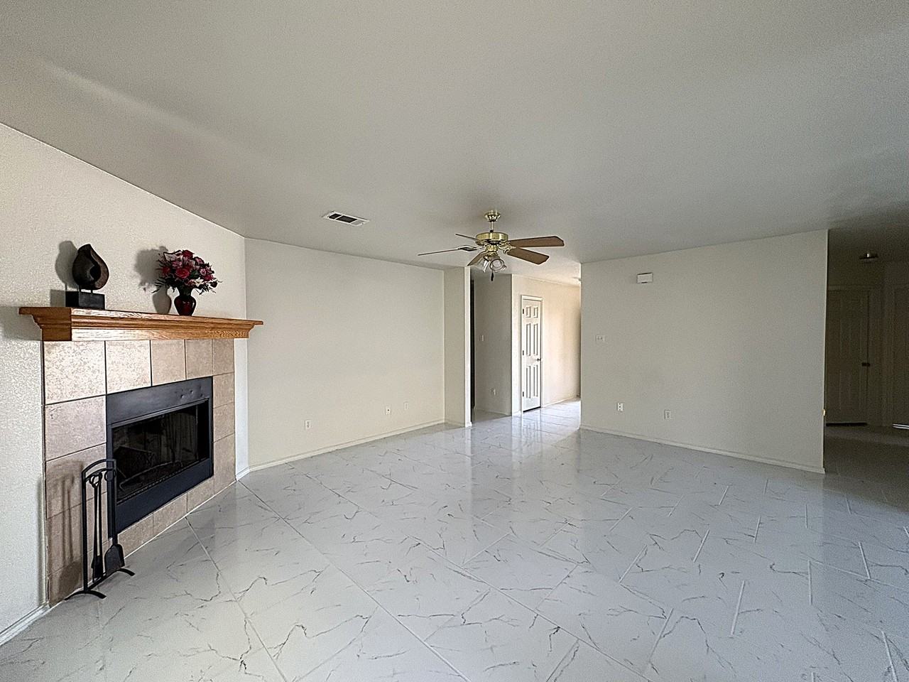 1117 Katelyn Cir - Photo 5 of 23