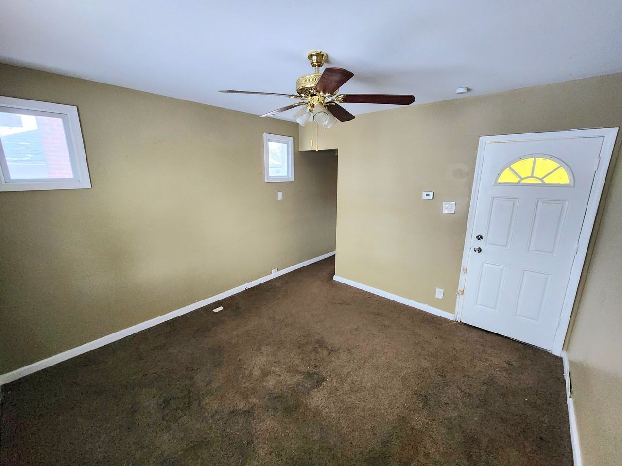 15361 Sorrento St - Photo 2 of 8