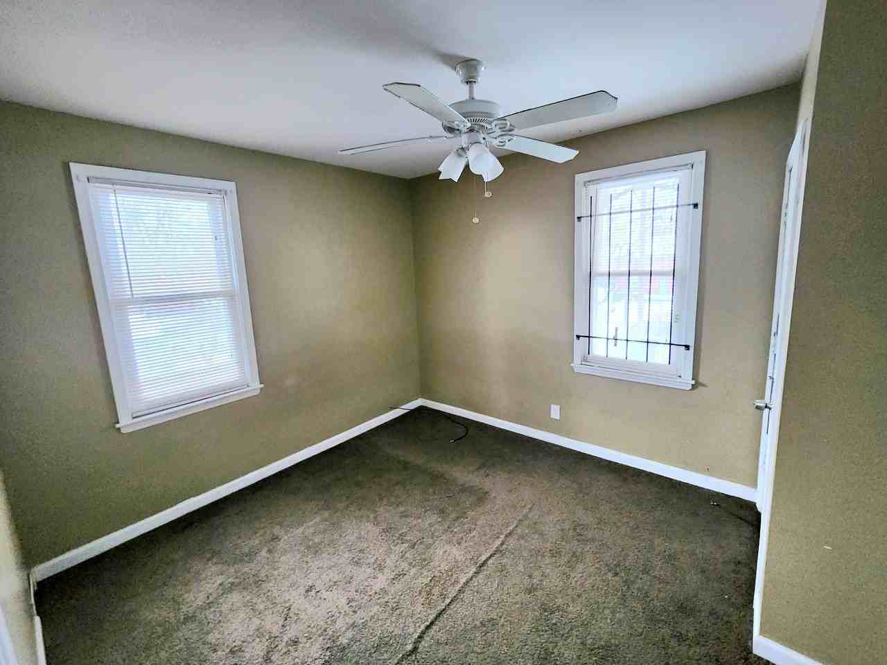 15361 Sorrento St - Photo 7 of 8