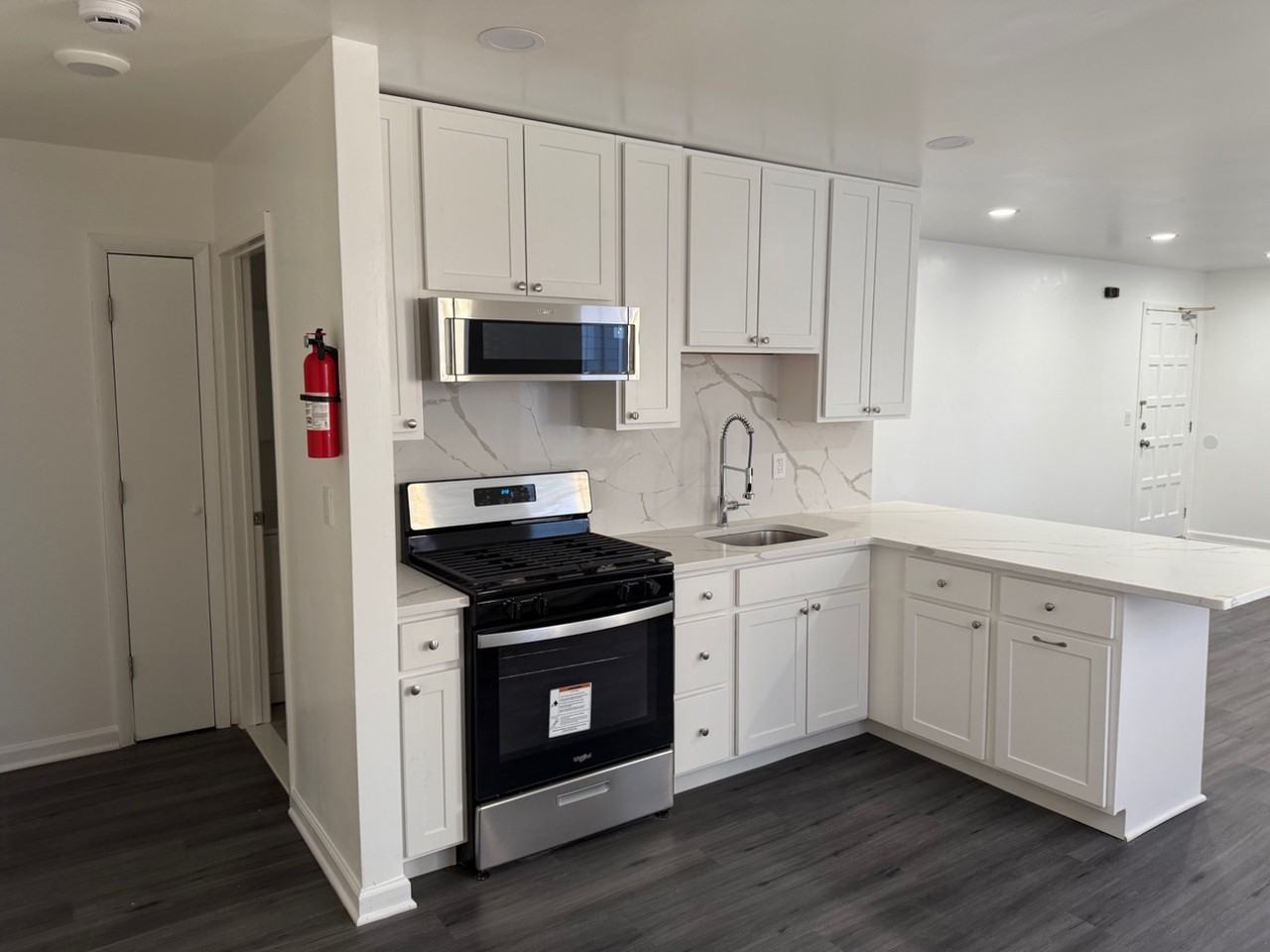 87-89 Winans Ave - Photo 2 of 10