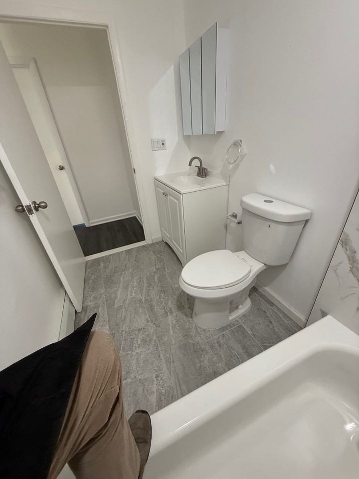 87-89 Winans Ave - Photo 4 of 10