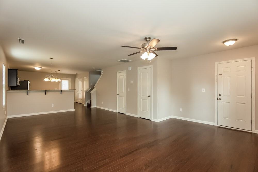 4202 Broadstairs Dr - Photo 5 of 17