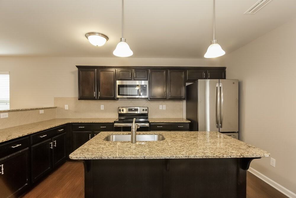 4202 Broadstairs Dr - Photo 6 of 17