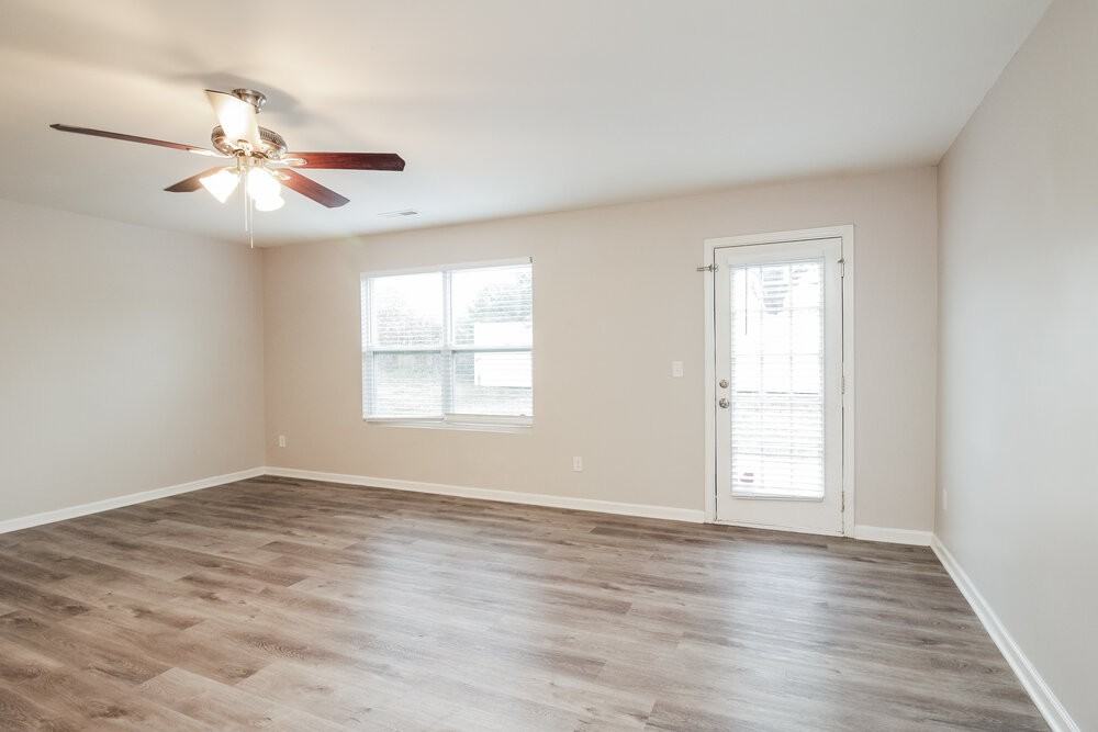 916 Harrier Rd - Photo 7 of 17