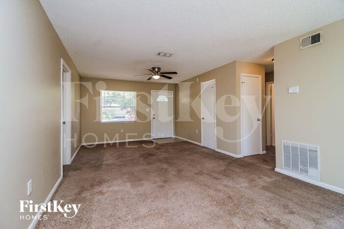 19 Sun Country Ct - Photo 3 of 15