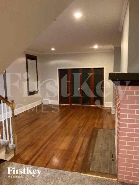 10387 Courageous Dr - Photo 3 of 11